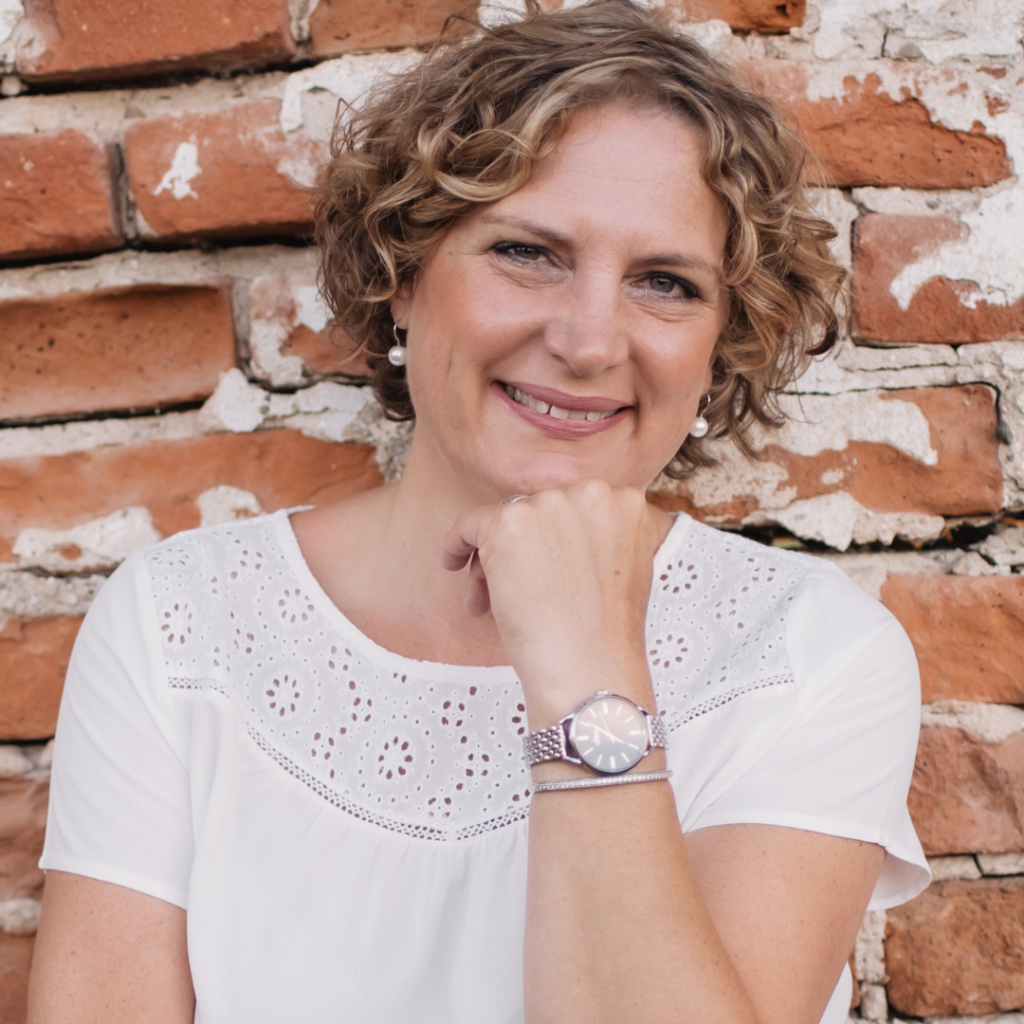 Doris R. Thomas als #BookTok Autor*in des Jahres 2025 nominiert